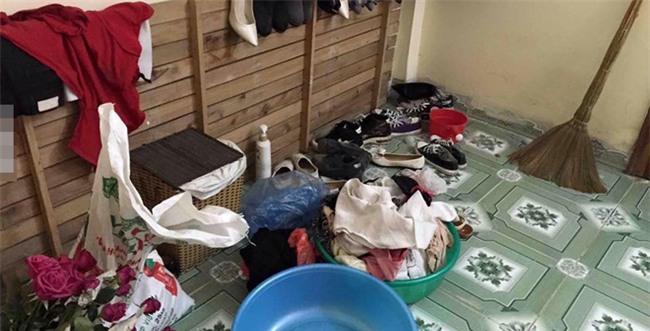 Dân mạng choáng vì căn phòng siêu bừa của hot girl bán hàng online - Ảnh 5.