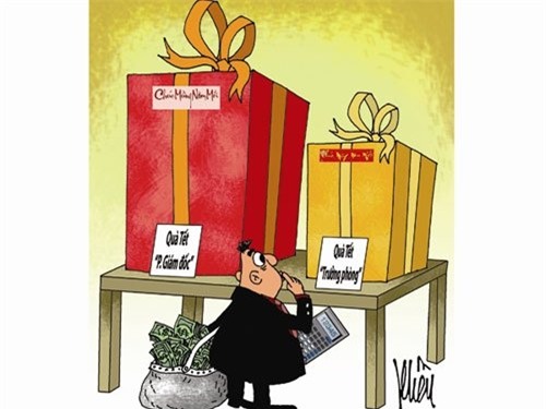 Ai đi Tết sếp chỉ với lời chúc 'suông'?