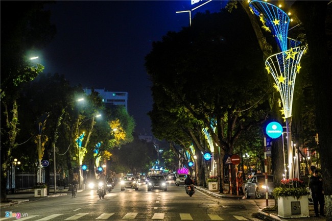 Pho phuong Ha Noi ruc ro don Tet Nguyen dan hinh anh 5