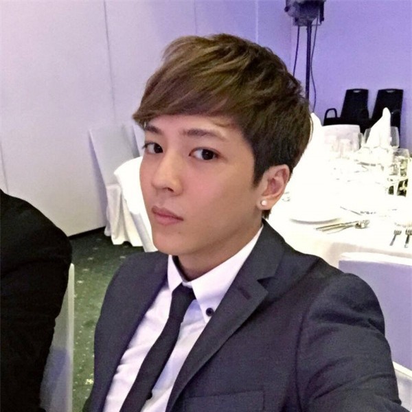 hot-boy-blogtamsuvn.jpg 2