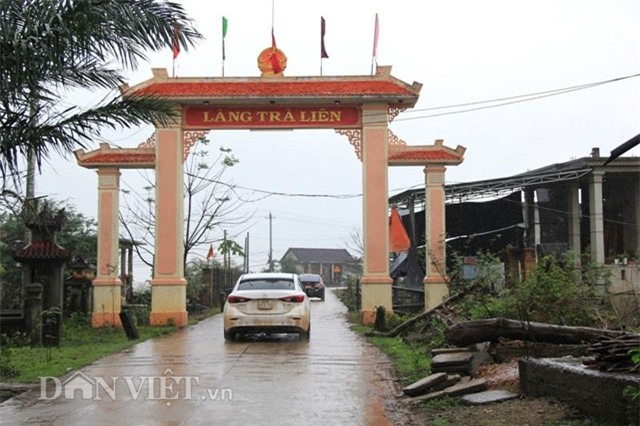 xe bien xanh cung chay duong lang de ne tram thu phi bot quang tri hinh anh 8