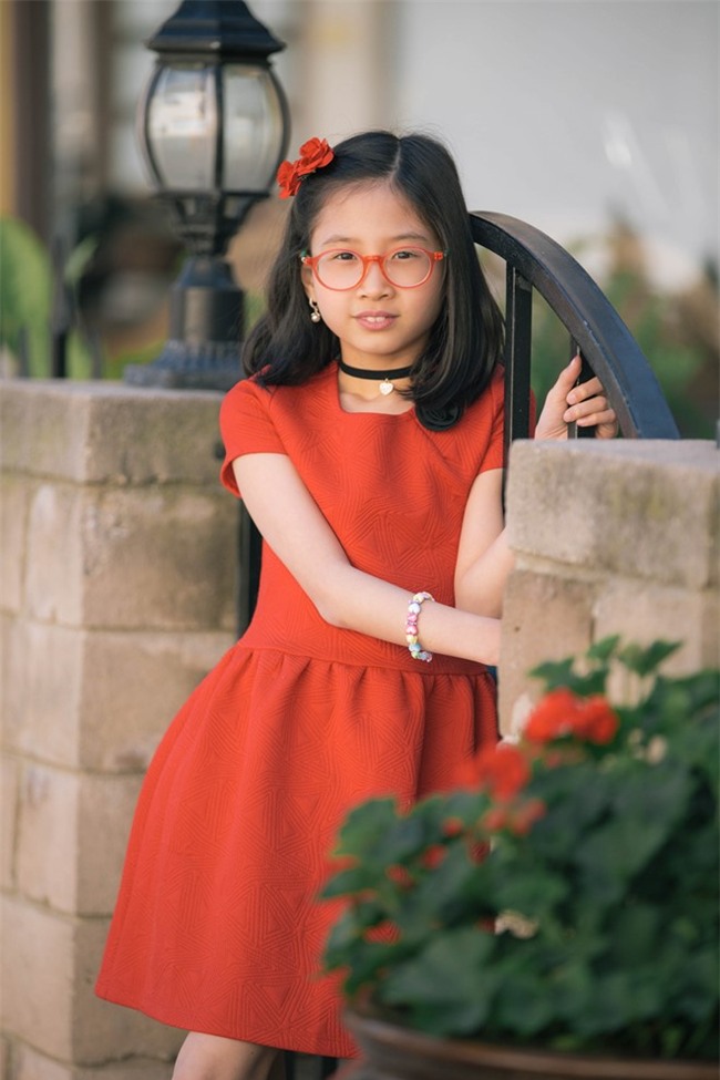 'Gai nhay' Minh Thu mac sexy dao pho cung con gai o My hinh anh 6