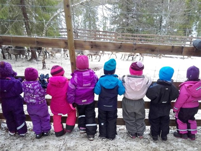 Phu huynh phan no vi truong cho tre nhin canh giet tuan loc hinh anh 1