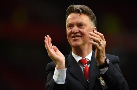 HLV Louis van Gaal tuyen bo nghi huu hinh anh