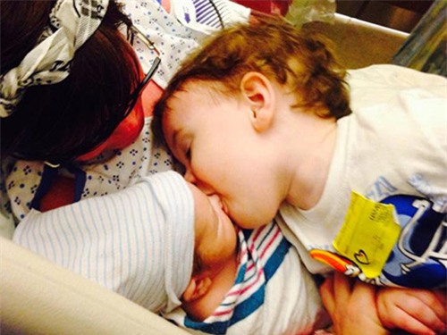 “bac si noi toi se chet ngay khi chao doi nhung toi van o day va da sinh 2 con” - 5