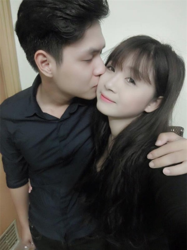 chuyen tinh hai huoc cua cap doi trong clip