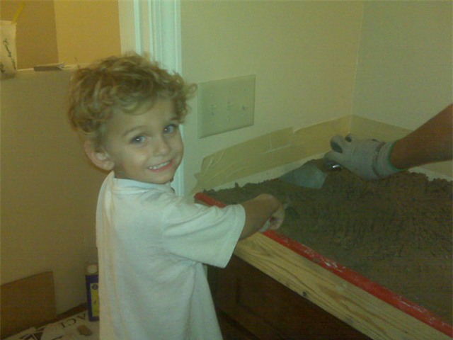 Học cách đổ xi măng.