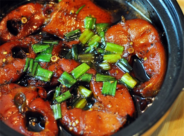 Bữa cơm chỉ cần vài khúc cá kho và bát canh cũng đã đủ ngon để đánh bay nồi cơm nhà bạn