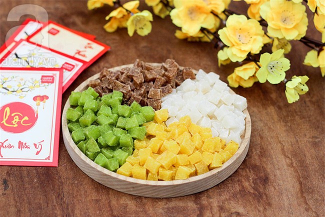 Đừng làm mứt dừa kiểu cũ nữa, Tết này hãy thử ngay mứt dừa viên cực lạ này nhé! - Ảnh 1.
