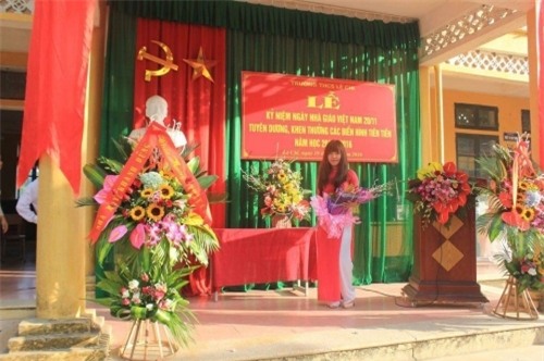 Cảm phục nghị lực của cô giáo trẻ chống chọi với bệnh ung thư - Ảnh 1.