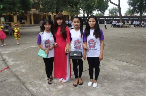 Cảm phục nghị lực của cô giáo trẻ chống chọi với bệnh ung thư - Ảnh 2.