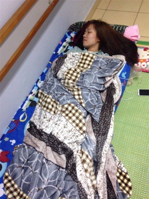 Cảm phục nghị lực của cô giáo trẻ chống chọi với bệnh ung thư - Ảnh 4.