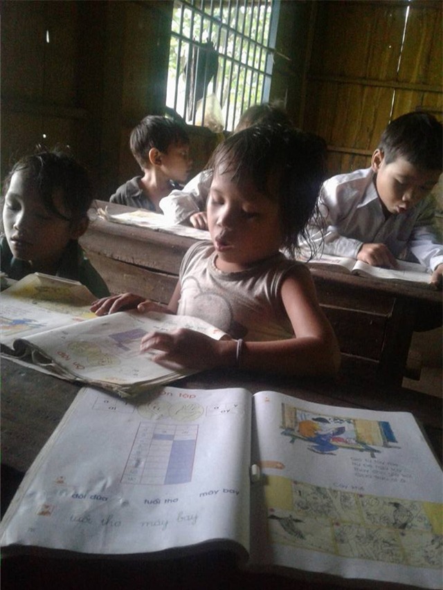 Mặc dù hoàn cảnh ở các trường miền núi còn khó khăn nhưng các giáo viên vẫn cố gắng với sự nghiệp trồng người (ảnh minh họa)