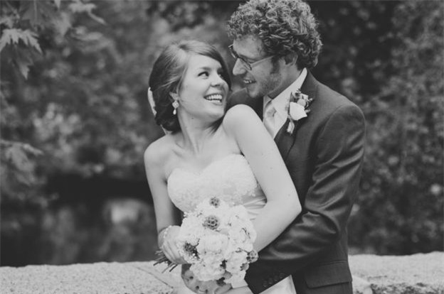 Câu chuyện cảm động về cô gái dị ứng với hầu hết mọi thứ, kể cả... chồng mình - Ảnh 4.