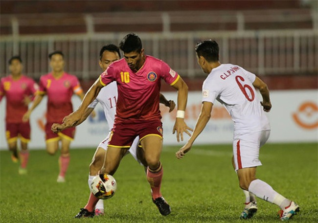 thua tran, hlv sai gon fc “nem da” doi bong cua cong vinh hinh anh 1