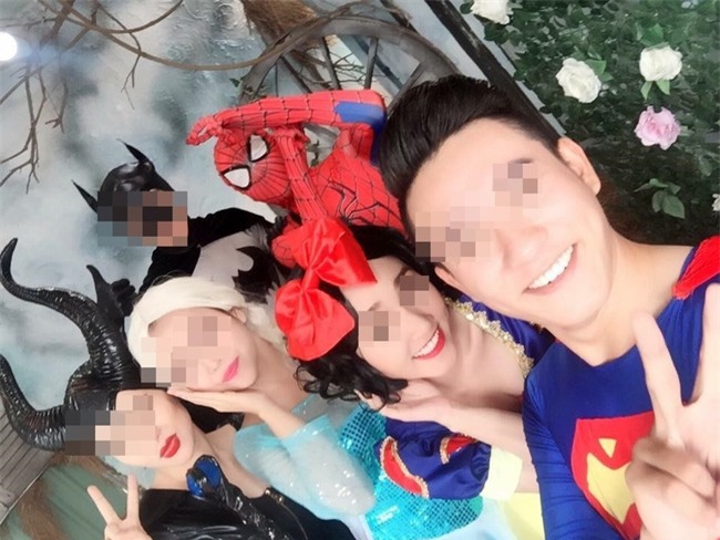 Lộ ảnh Lê Kiều Như chụp cùng diễn viên Spiderman Elsa, nhận là do nhà mình sản xuất, rủ các mẹ cho con xem - Ảnh 4.