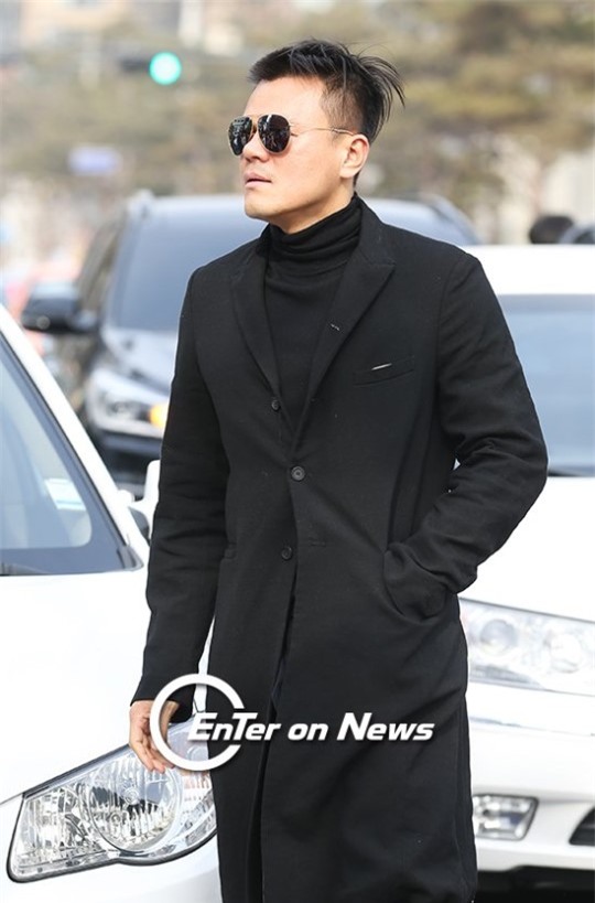 HOT: Ơn giời, nữ hoàng sắc đẹp Kim Tae Hee đã xuất hiện với váy ngắn trong đám cưới cực bí mật - Ảnh 19.