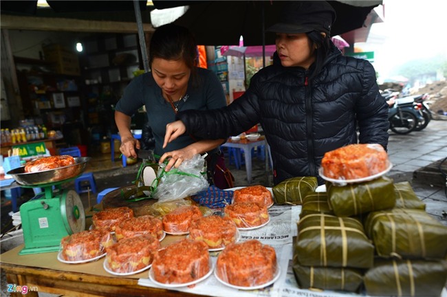 Nguoi dan tap nap mua sam do le cung Tao quan hinh anh 6