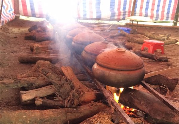 Bí mật 10 loại gia vị có trong nồi cá kho làng Vũ Đại