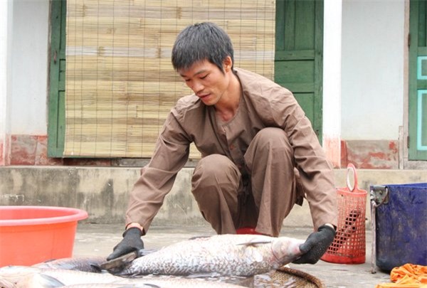 Bí mật 10 loại gia vị có trong nồi cá kho làng Vũ Đại