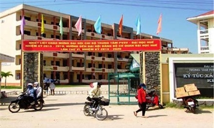 phat hien xac nguoi trong ky tuc xa sinh vien trong tu the treo co hinh anh 1