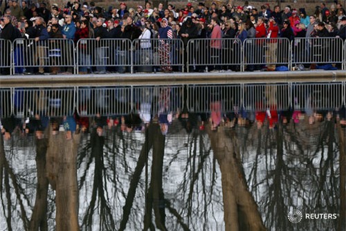 Donald Trump nghe hòa nhạc, chuẩn bị nhậm chức