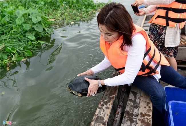 Mua 80 kg rua gia 25 trieu ra song Sai Gon phong sinh hinh anh 6