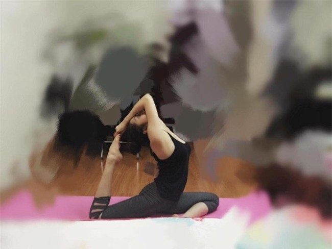 ban gai sexy the nay van bi ho quang hieu "che ong che eo" hinh anh 7