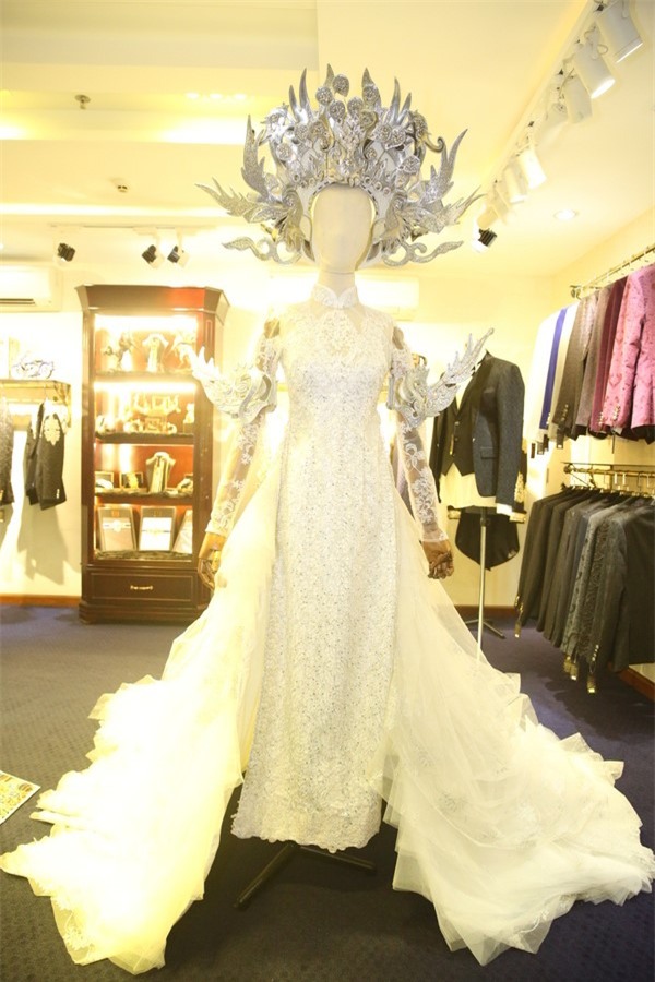 hoai-linh-dien-phuc-trang-nang-hon-10kg-blogtamsuvn06