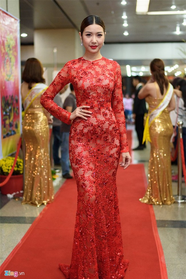 Truong Giang hon Nha Phuong tren tham do hinh anh 14