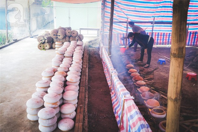 Về làng Vũ Đại giáp Tết, thưởng thức món cá kho đắt gấp trăm lần bình thường mà vẫn cháy hàng - Ảnh 11.