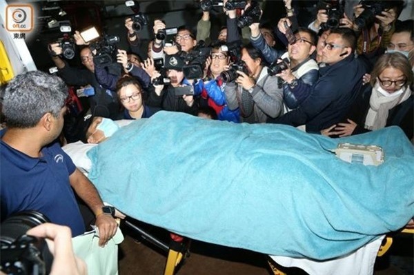 Luu Duc Hoa van bat dong sau khi bi ngua giam len lung hinh anh 2