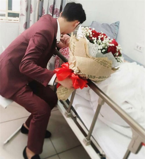 vo o cu khoe chong vua kheo cham, vua gioi kiem tien khien chi em phat ghen - 5