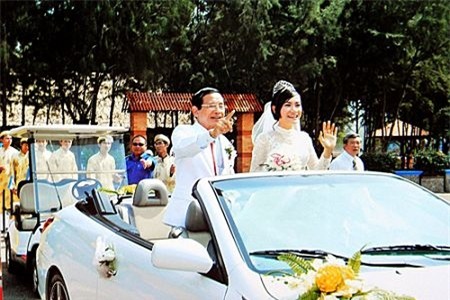 Những món quà nịnh vợ hại túi tiền của các tỷ phú, đại gia mà người thường có nằm mơ cũng không tưởng tượng nổi - Ảnh 18.