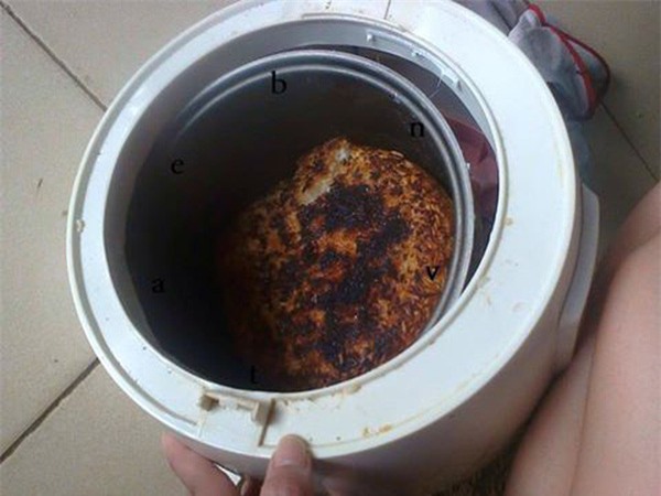 Công trình tai nạn đón Tết của chị em năm nay thêm món mứt dừa non mà như tóp mỡ - Ảnh 8.