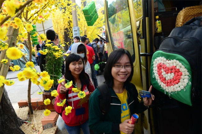 Nỗi khổ chung của sinh viên khi Tết đến - Ảnh 1.