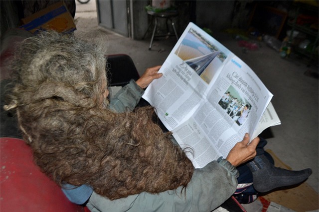 chuyen ve nguoi dan ong co mai toc "ma lam" 10 nam khong cat - 10