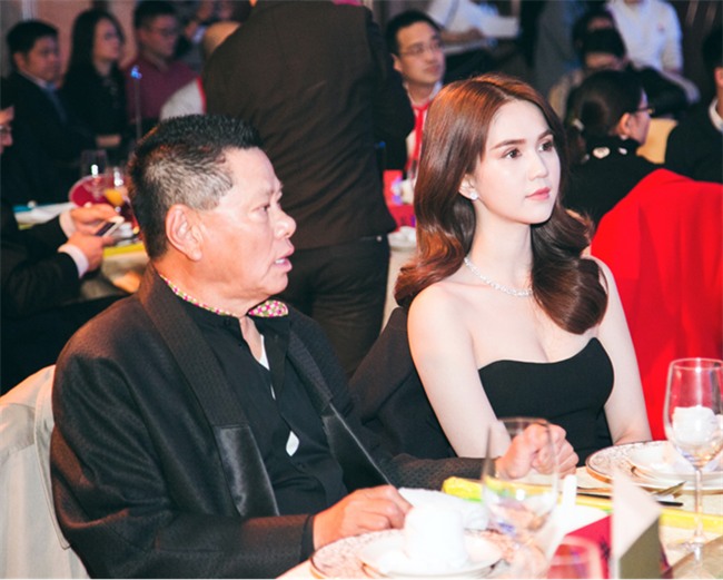 Ba thang yeu 'gio loc' cua Ngoc Trinh va ty phu Hoang Kieu hinh anh 8