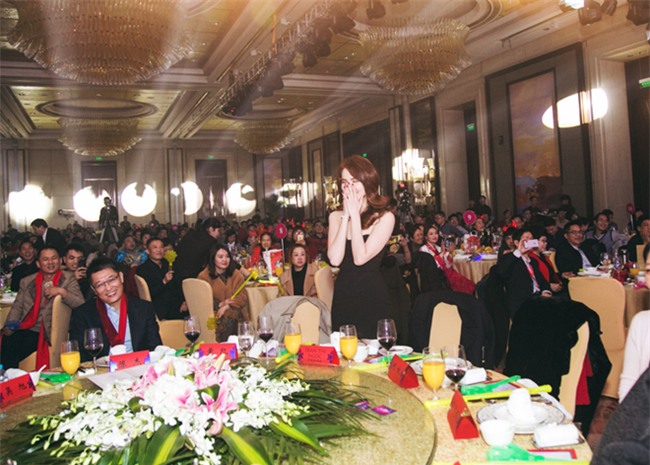 Ba thang yeu 'gio loc' cua Ngoc Trinh va ty phu Hoang Kieu hinh anh 9