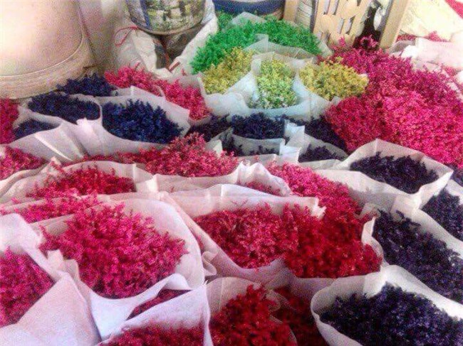 Hoa sao khô tẩm phẩm màu độc hại 'bung lụa' dịp Tết