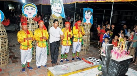 Những lễ hội phồn thực táo bạo nhất Việt Nam - 1