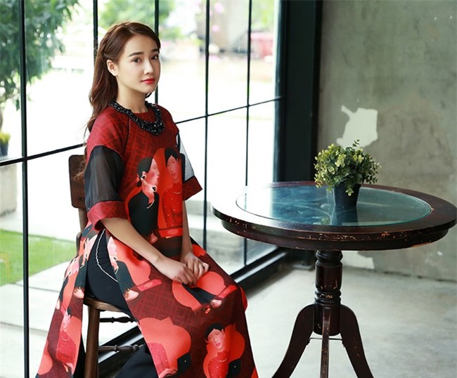 Nha Phuong man ma voi ao dai don Tet Nguyen dan hinh anh 1