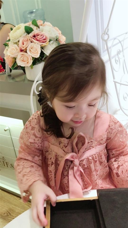 Cadie, thời trang Cadie, con gái elly trần, sao Việt