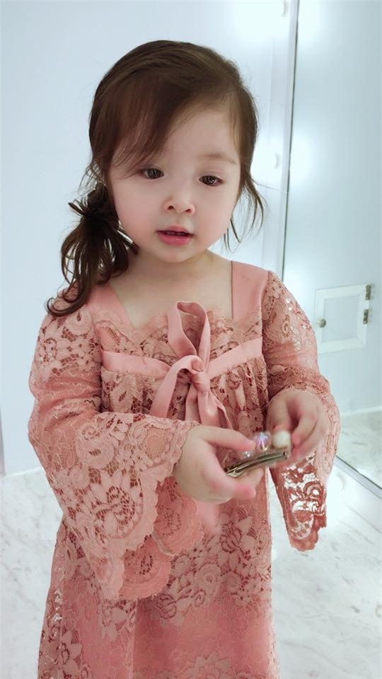 Cadie, thời trang Cadie, con gái elly trần, sao Việt