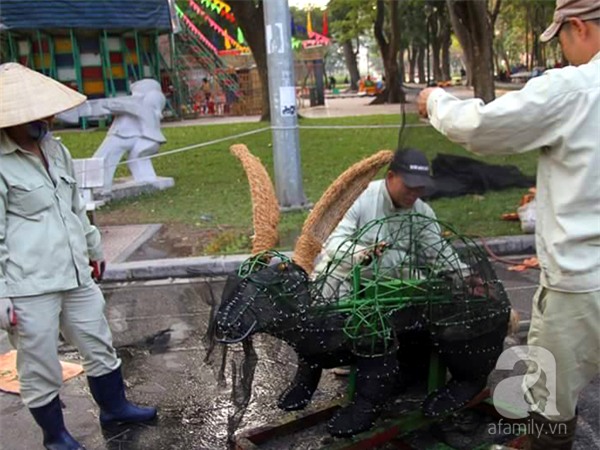 Người Hà Nội sắp được chiêm ngưỡng 12 con giáp bằng cây và hoa thật dịp Tết - Ảnh 9.