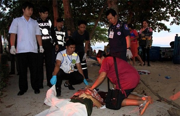 Cụ ông 91 tuổi hy sinh thân mình cứu vợ gây xúc động mạnh - Ảnh 4.