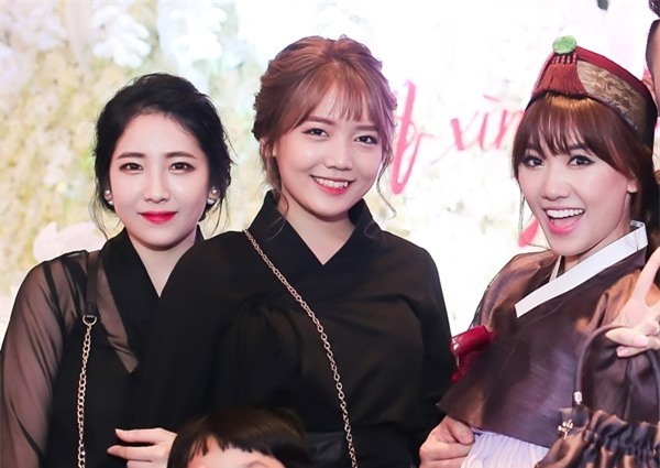 Nhung co gai bong dung noi tieng tren mang hinh anh 3