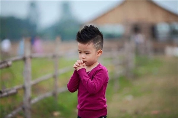 Sự thật bất ngờ về cậu bé đánh giày đang gây bão cộng đồng mạng - Ảnh 26.