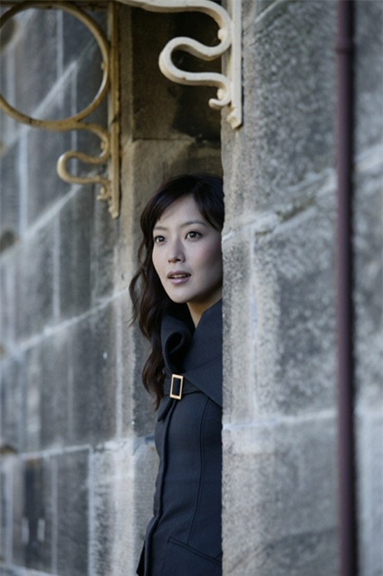 14 năm một tượng đài, Kim Hee Sun vẫn là nữ thần không tuổi của màn ảnh Hàn - Ảnh 22.