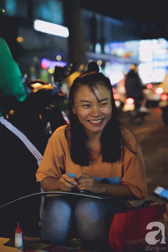 Quê mẹ ơi! Tết này con vẫn không về, cũng bởi vì khổ sở kiếm ăn - Ảnh 25.